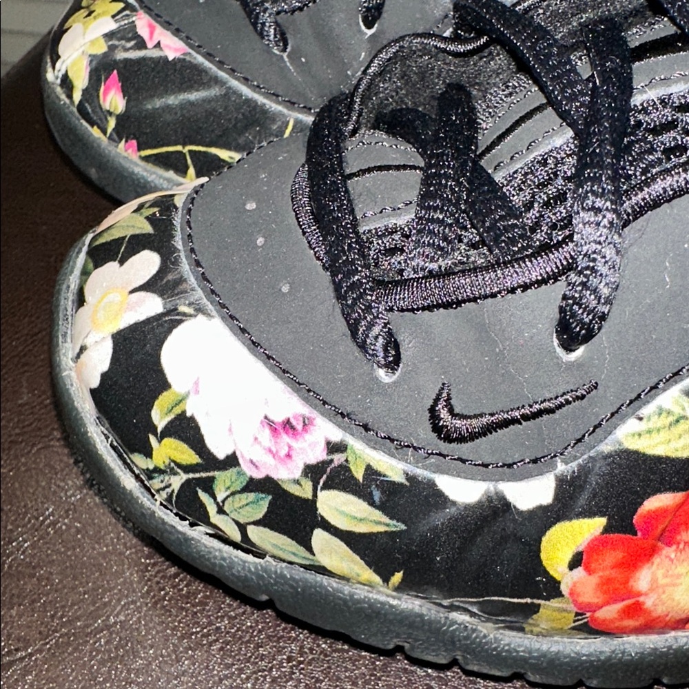 (SOLD) 2019 Kids Nike Little Posite PS…”Floral”… - Picture 8 of 10